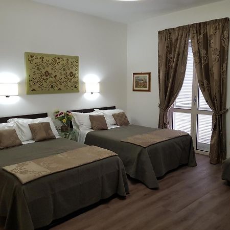 L'Insolita Reggia Caserta Ngoại thất bức ảnh