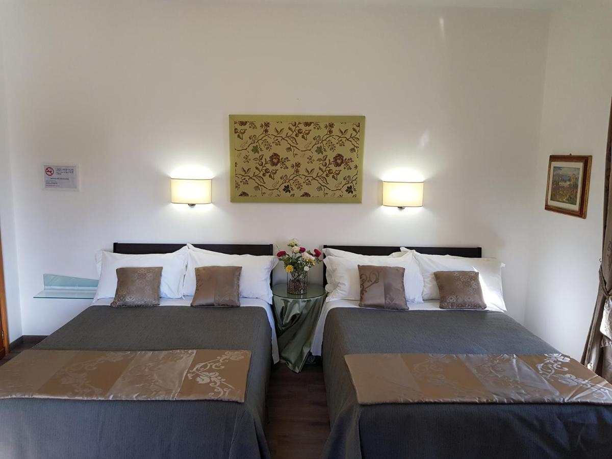 L'Insolita Reggia Caserta Ngoại thất bức ảnh