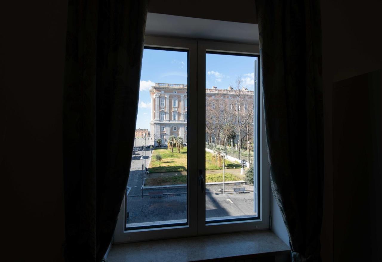 L'Insolita Reggia Caserta Ngoại thất bức ảnh