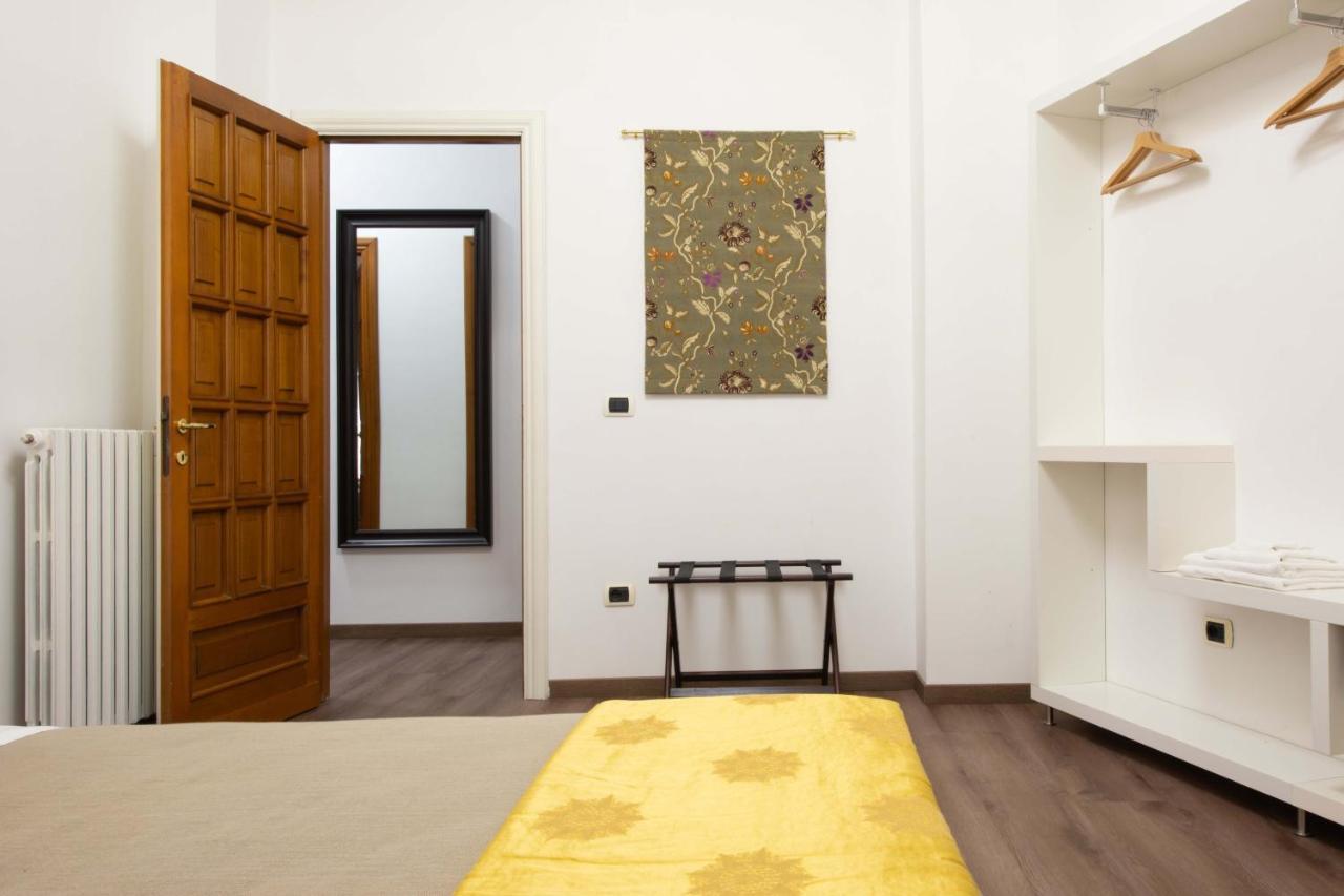 L'Insolita Reggia Caserta Ngoại thất bức ảnh