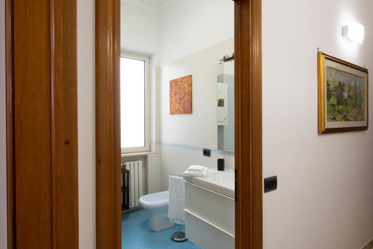 L'Insolita Reggia Caserta Ngoại thất bức ảnh